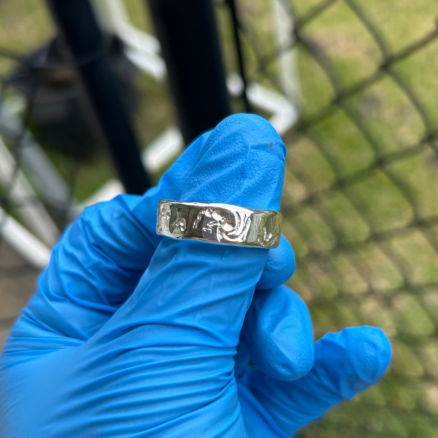 Shrimp Ring Size 13.25