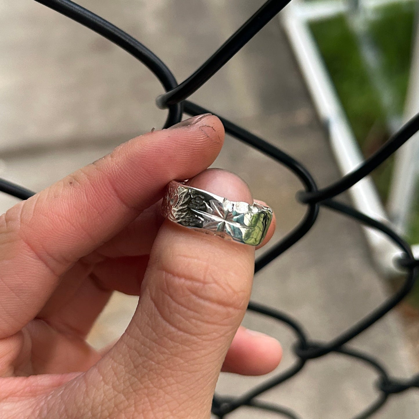 Star textured ring Size 9.5