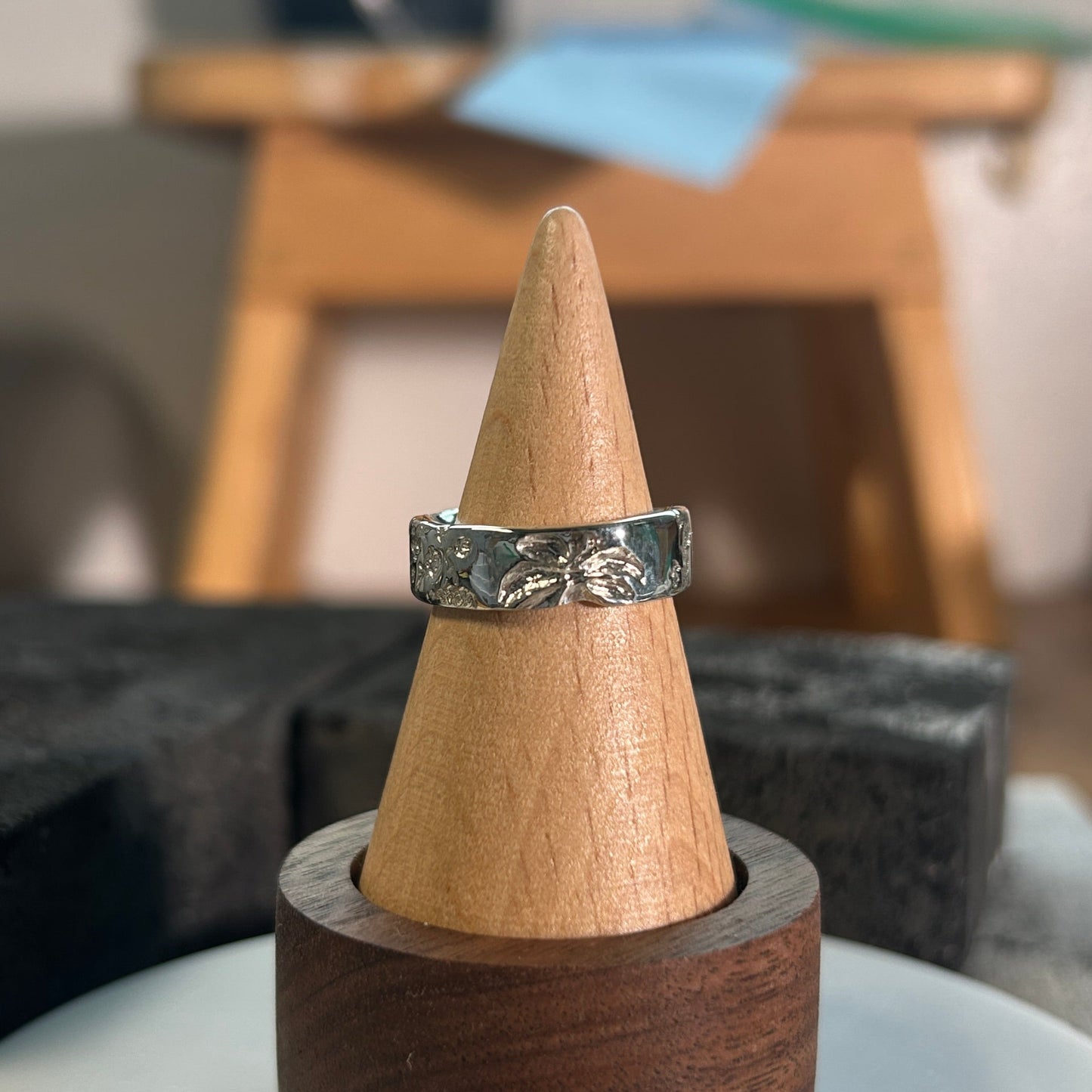 Lily star ring Size 6.5