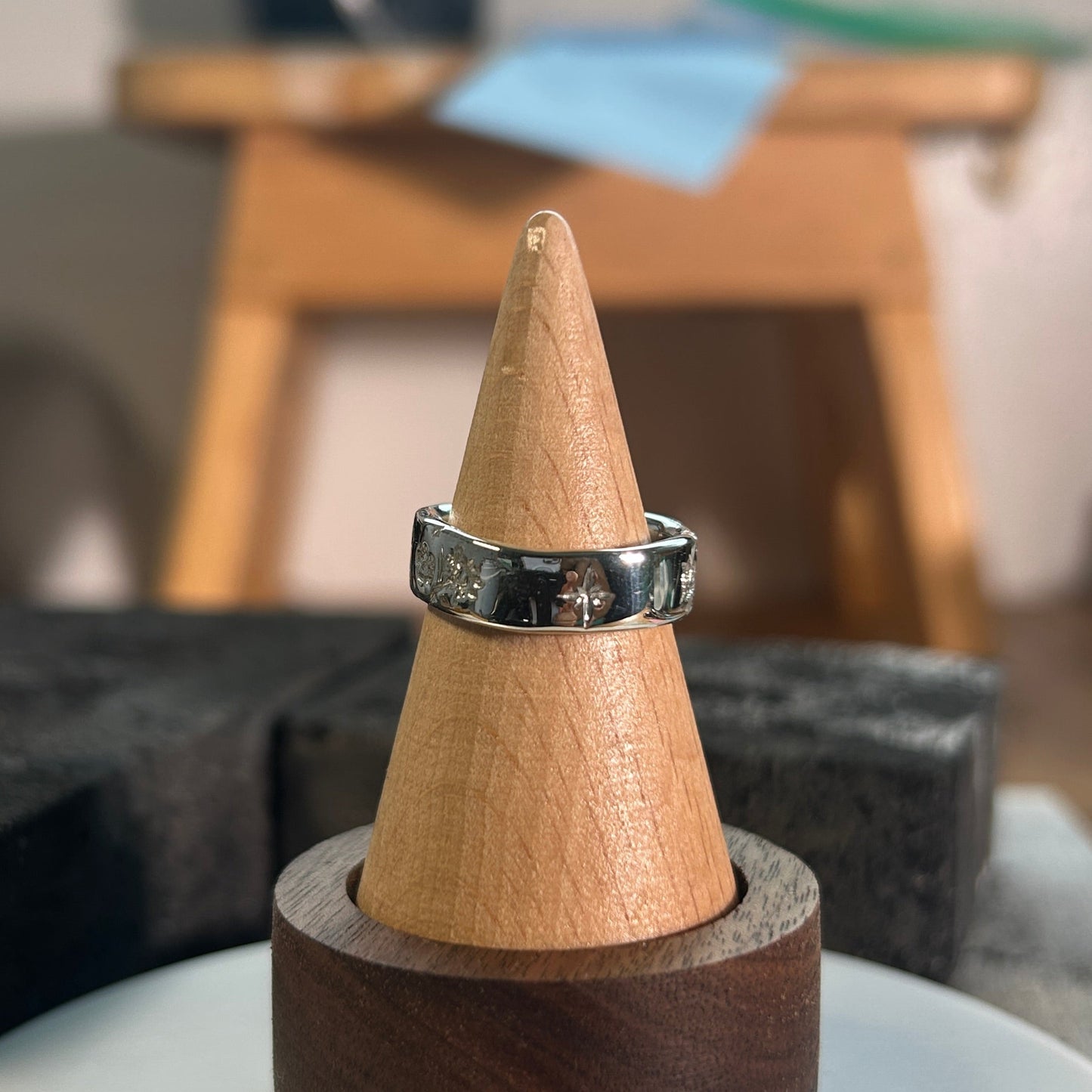 Lily star ring Size 6.5